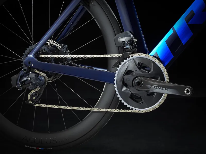 TREK Madone SL 7 AXS Road Bike in Blue-6